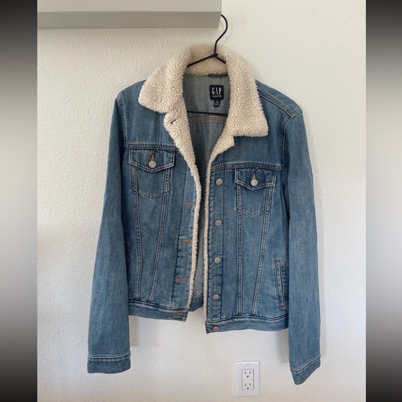 Gap Sherpa Lined Jean Jacket - Picture 3 of 5